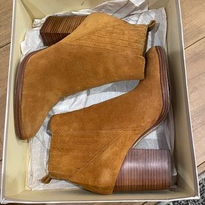 Marc Fisher Alva booties